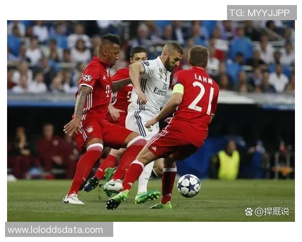 英超激战巴黎圣日耳曼逆转拜仁上演惊天大逆转战术解析