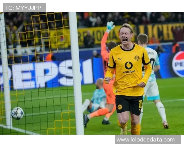 中超精彩对决本菲卡凭乌龙球险胜那不勒斯全场沸腾